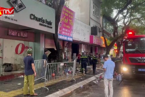 Bốn người được hướng dẫn thoát nạn, giải cứu trong vụ cháy cửa hàng đồ chơi