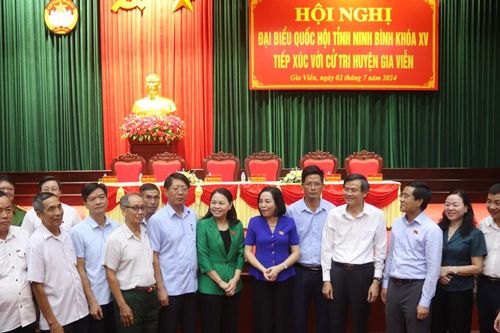 Cử tri kiến nghị nhiều vấn đề thiết thực