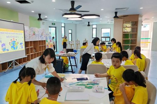 Thiếu nhi Quảng Ninh và mùa hè trọn vẹn niềm vui