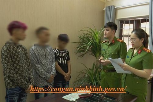Bắt giữ 3 thiếu niên phá két sắt, trộm 30 điện thoại di động