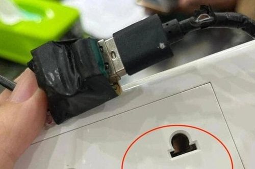 Thêm hai cô gái tố bị lắp camera quay lén ở phòng trọ