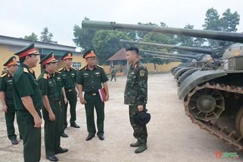 Bộ Quốc phòng kiểm tra toàn diện Lữ đoàn 202