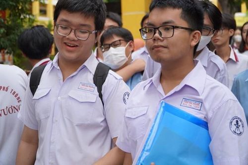 Nhiều trường thuộc ĐHQG TP. HCM công bố điểm chuẩn các phương thức xét tuyển sớm