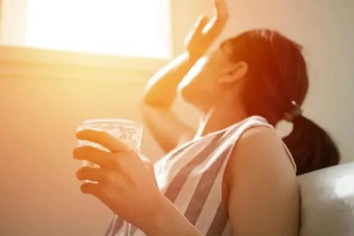 Bác sĩ cấp cứu chia sẻ điều quan trọng trong ngày oi nóng