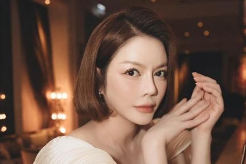 Ngắm phong thái tự tin, rạng rỡ của diễn viên Lý Nhã Kỳ