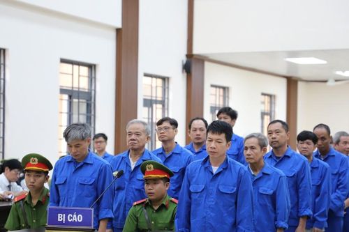 Hoãn phiên tòa xét xử cựu lãnh đạo huyện Chợ Mới