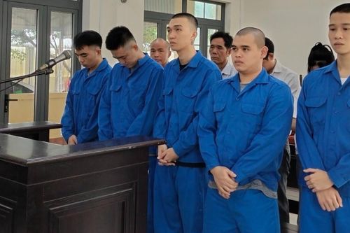 Cô gái 18 tuổi bị bán qua tay 6 lần, 10 đối tượng 'mua bán người' lĩnh án