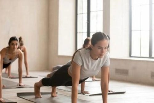 Có nên tập thể dục trong ngày 'đèn đỏ'?