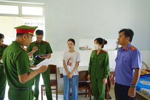 Giả danh nữ doanh nhân thành đạt để lừa đảo