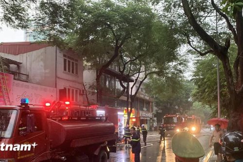 'Bà hỏa' lại ghé thăm nhà ở kết hợp kinh doanh ở quận Cầu Giấy