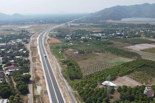 Ninh Thuận: Tìm giải pháp gỡ vướng cho cao tốc Cam Lâm-Vĩnh Hảo