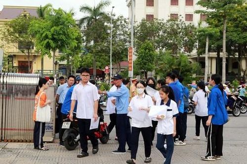 Hải Phòng: Công bố điểm chuẩn lần 2 vào Trường THPT chuyên Trần Phú