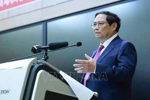 Thủ tướng Phạm Minh Chính nói chuyện với sinh viên ĐH Quốc gia Seoul