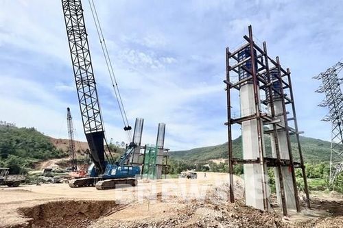 Xử phạt doanh nghiệp thi công cao tốc khai thác cát vượt công suất