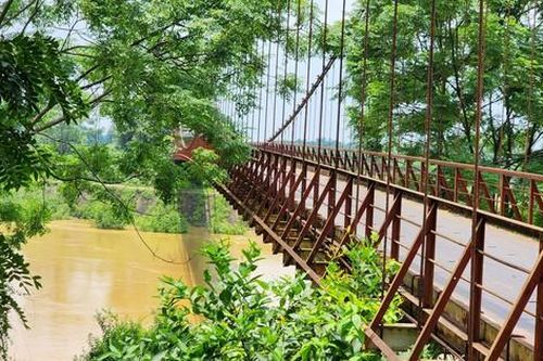 'Phá dỡ cầu treo Đồng Liên thì con tôi phải đi học xa gấp 5 lần'