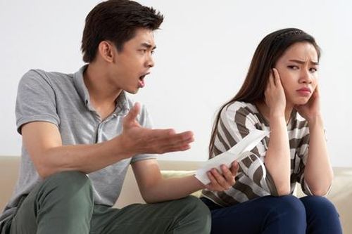 Hôn nhân cạn... lời