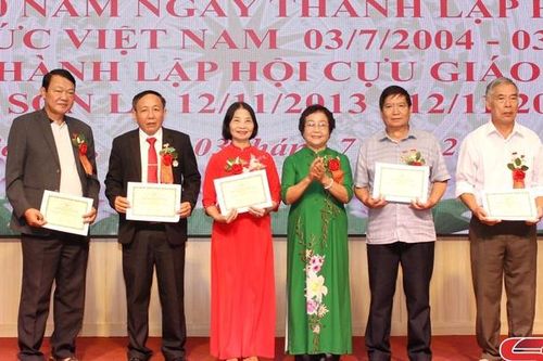 Gặp mặt Kỷ niệm 20 năm Ngày thành lập Hội Cựu giáo chức Việt Nam