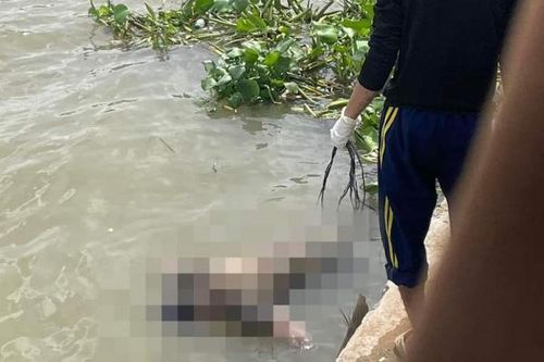 Phát hiện thi thể đang phân hủy trôi trên sông Hậu