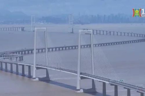Trung Quốc: Công trình vượt biển phức tạp nhất thế giới