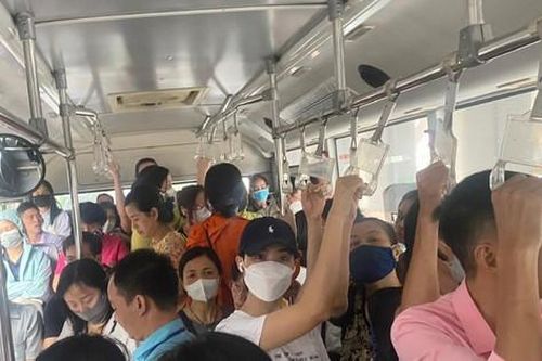 Hà Nội yêu cầu báo cáo đề xuất tăng giá vé xe buýt trước 15-7