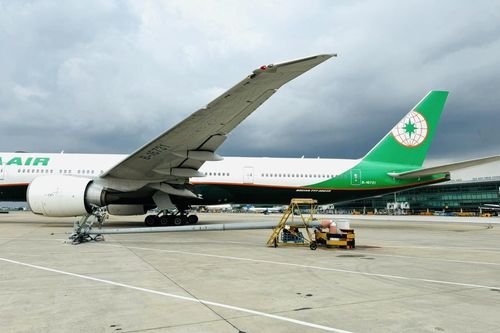 Cơ quan quản lý bay nói gì về vụ máy bay húc đổ trụ đèn ở Tân Sơn Nhất