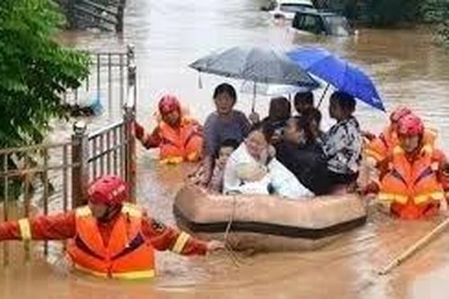 Trung Quốc sơ tán gần 250.000 người tránh lũ