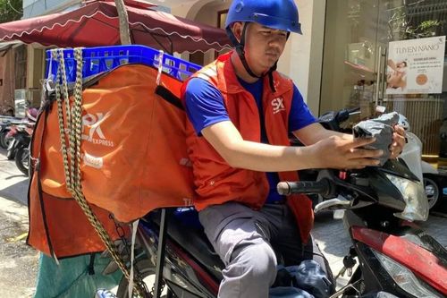 Nỗi niềm nghề shipper