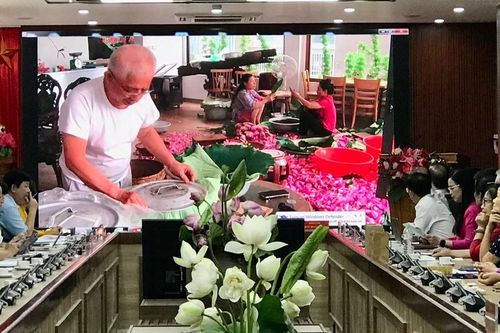 Nâng tầm giá trị của hoa sen trong cuộc sống hiện đại