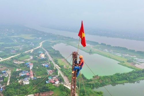 Báo Tiền Phong tổ chức tọa đàm 'Vượt qua tâm lý sợ sai, chỉ bàn làm, không bàn lùi'