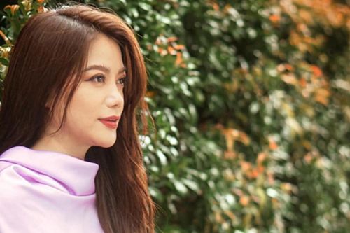 Trương Ngọc Ánh U50 đẹp mặn mà, Mai Phương Thúy ngẫu hứng quấn khăn làm váy