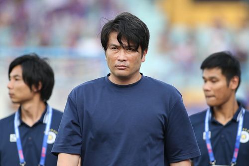 Lo sân Thanh Hóa xấu, HLV Hà Nội FC vẫn tin sẽ vô địch Cup Quốc gia