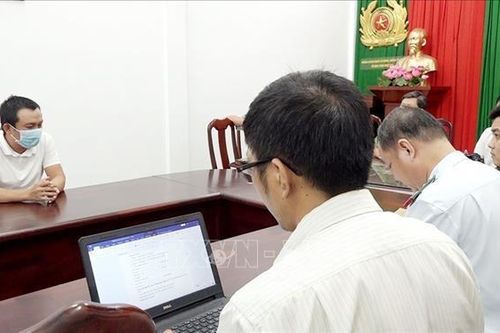 Xử phạt 2 đối tượng đăng tải thông tin sai sự thật về tảng đá hình ông Thích Minh Tuệ