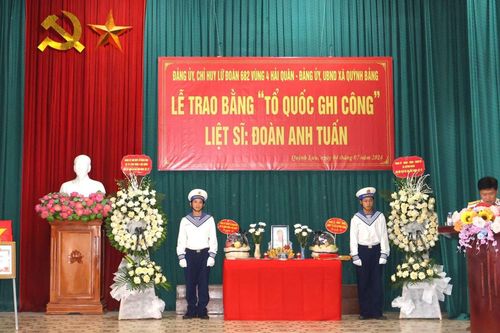 Vùng 4 Hải quân tổ chức Lễ công bố quyết định và trao Bằng 'Tổ quốc ghi công'