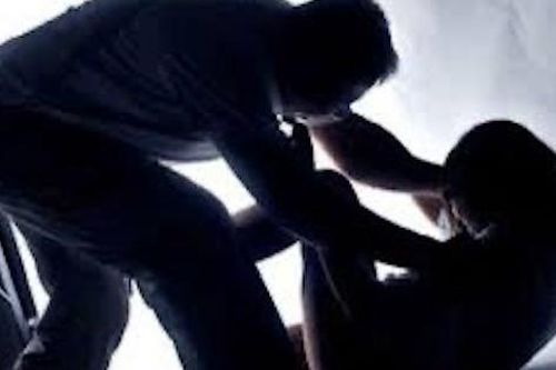Bình Thuận: Tạm giữ thợ chụp hình hiếp dâm người mẫu ảnh