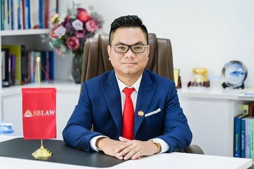 Quy định cấm bán bảo hiểm đi kèm khoản vay có ngăn được triệt để tình trạng 'bán bia kèm lạc'?