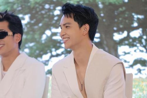 'Con trai' Thanh Hương tình tứ 'em ruột' Việt Anh, nhan sắc cả hai quá đỉnh khiến dân tình đẩy thuyền