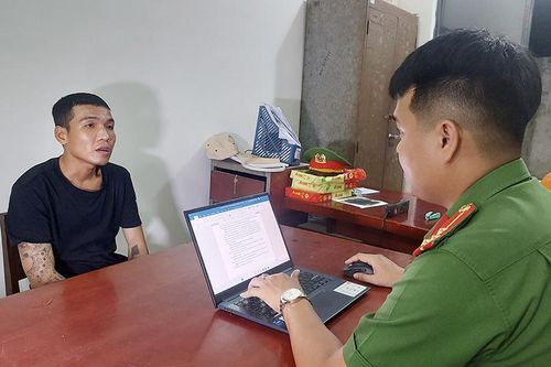 Tạm giữ đối tượng cướp giật tài sản