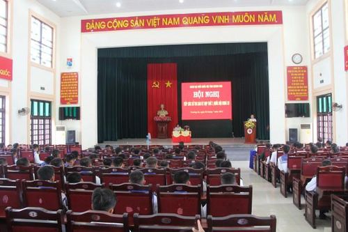 Đại biểu Quốc hội tỉnh tiếp xúc cử tri huyện Cam Lâm và Trường Sa