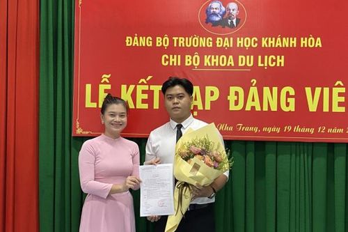Chi bộ Khoa Du lịch Trường Đại học Khánh Hòa: Đẩy mạnh học tập và làm theo Bác