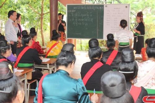 Bảo tồn và phát huy bản sắc văn hóa truyền thống