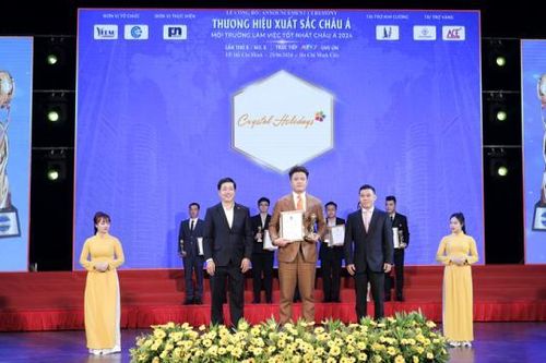 Crystal Holidays nhận Giải thưởng Top 10 'Thương hiệu xuất sắc châu Á 2024'