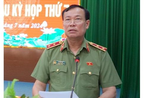 Chủ nhiệm Ủy ban Quốc phòng và An ninh Lê Tấn Tới tiếp xúc cử tri tại 2 huyện Đức Huệ và Tân Thạnh, Long An