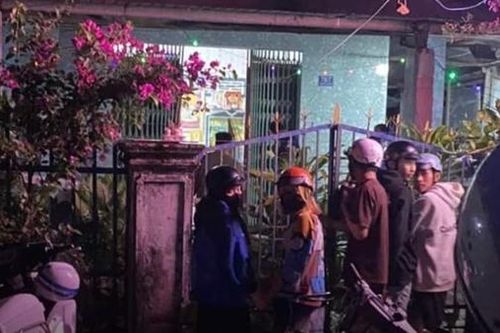 Ghen tuông vô cớ, đâm 3 người thương vong