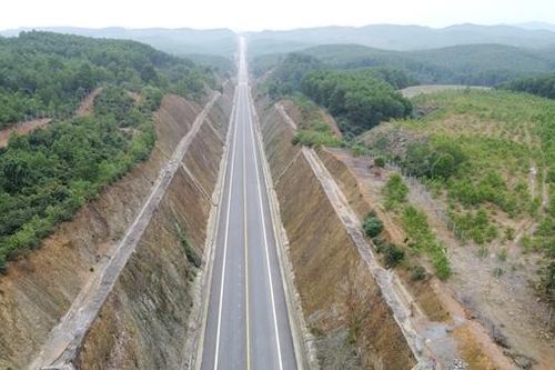 Nghiên cứu đầu tư tuyến cao tốc Bắc - Nam phía Tây đoạn Ngọc Hồi – Pleiku