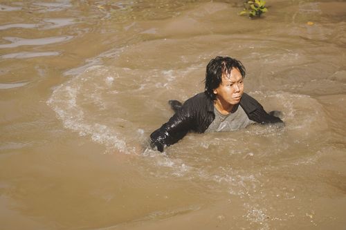 Việt Hương vào vai người vớt xác trong phim kinh dị khai thác đề tài tâm linh