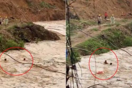 Thót tim cảnh công an cứu người đàn ông giữa dòng lũ quét nguy hiểm