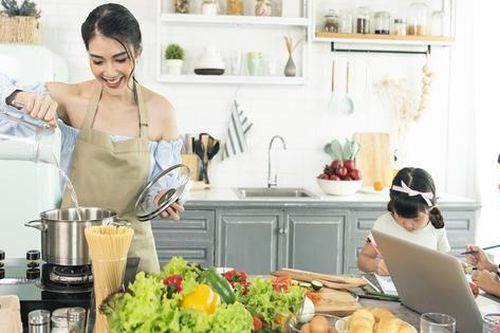 Nước tương MAGGI mới giảm lượng muối, tốt cho sức khỏe người dùng