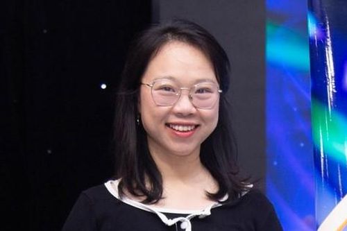 Diễn giả Mai Hà hướng dẫn teen 'đánh thức' người kể chuyện nấp bên trong mình