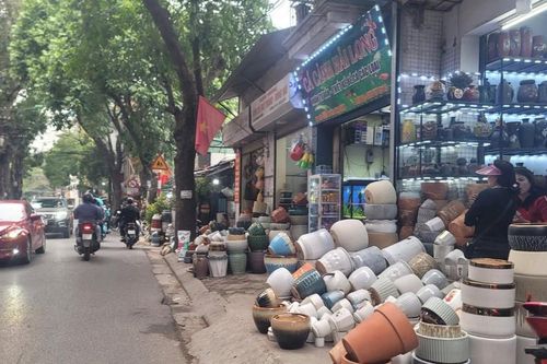 Ba Đình, Hà Nội: 6 tháng đầu năm xử phạt gần 3.500 trường hợp vi phạm trật tự đô thị