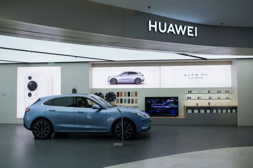 Huawei bán nhãn hiệu xe điện